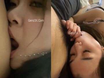 Các Anh Cứng Con Cu Bởi Thấy Cái Lồn Của Em Hầu Gái