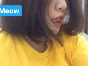 Cặp Vú Siêu Khủng Của Nữ Sinh Viên Mới Lớn