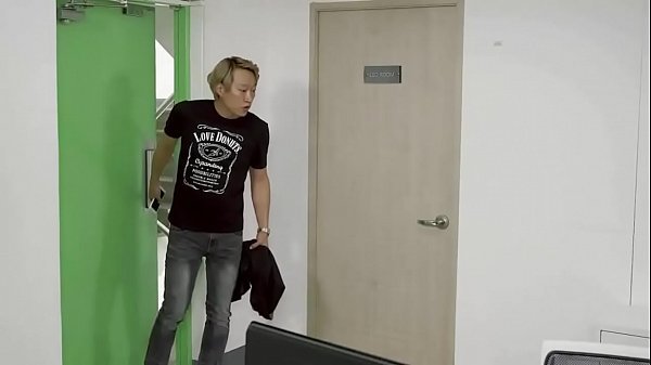 Chị Dâu Cùng Em Chồng Làm Tình Cực Mạnh Mẽ