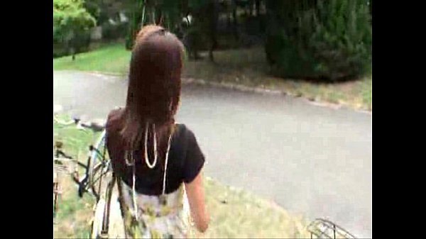 Em Cạo Sạch Lông Rồi Anh Có Muốn Đụ Em Ngay Không