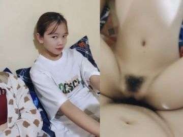 Gái Mới Lớn Trốn Đi Trung Quốc Để Khởi Nghiệp Bằng Lồn Dâm