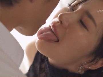 Học Sinh Hôn Môi Nút Lưỡi Cùng Nữ Giáo Viên Trẻ