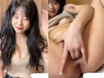 Hot Girl Ưỡn Lồn Chảy Nước Mỗi Khi Tự Sướng