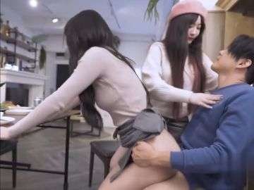 Phim Sex Cấp 3 Trung Quốc Nằm Ngửa Nhờ Người Yêu Em Gái Chơi Cái Lồn Còn Trinh