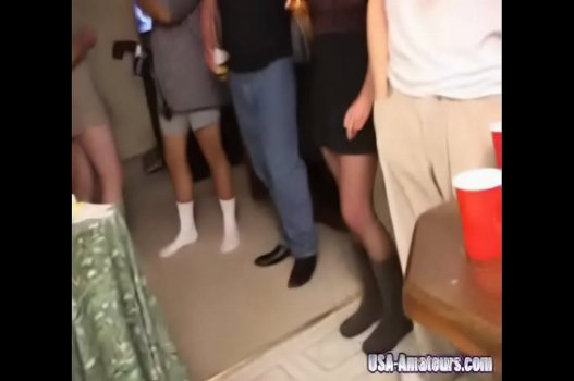 Phim Sex Mỹ 18 Anh Hàng Xóm Hàng Cực To Làm Em Chỉ Muốn Mê Đắm