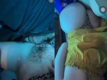 Sex Gái Xinh Việt Nam Chịch Điên Cuồng Trên Xe Giường Nằm Bót Khít