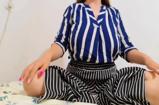 Thợ Cắt Tóc Liếm Lồn Khách Xinh Sướng Tê Người
