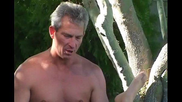 Trai Gay Thử Sức Nấu Cháo Lưỡi Cùng Nhau